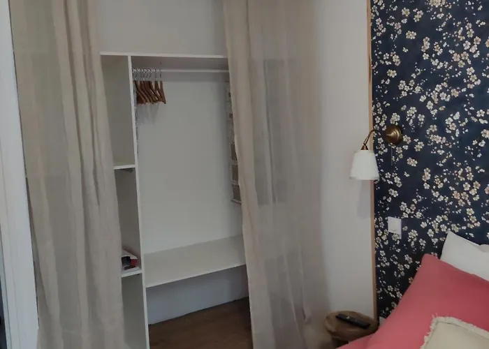 Les Mouettes Du Port * Honfleur